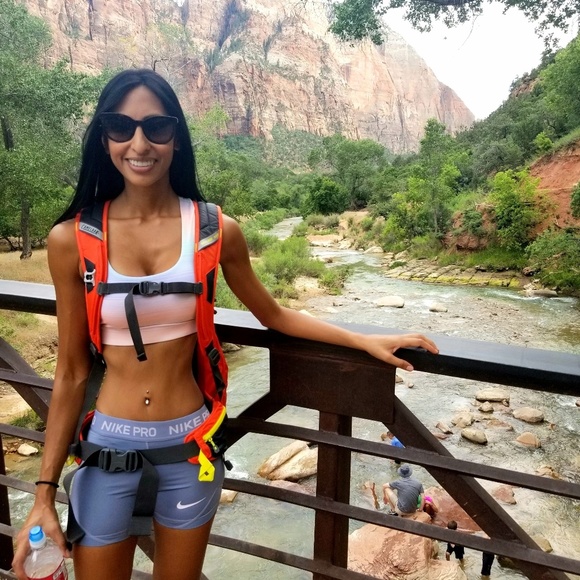 Meet your Posher, Sunita - Picture 3 of 4